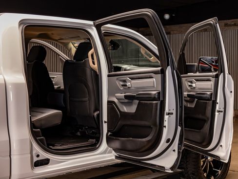 Used 2019 RAM 1500 Big Horn image 27