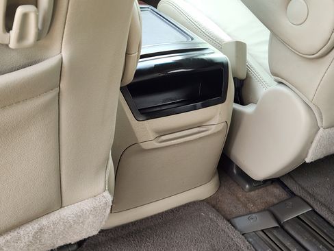 Used 2014 Toyota Sienna XLE image 38