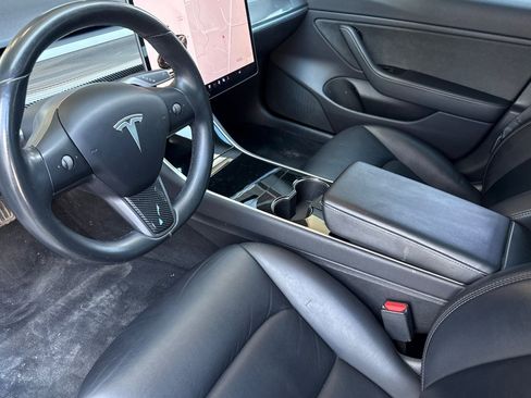 Used 2019 Tesla Model 3 Standard Range Plus RWD image 9
