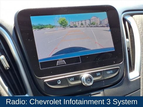 Used 2024 Chevrolet Malibu LT FWD image 3