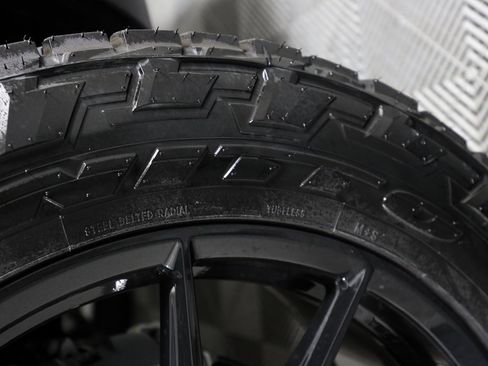 Used 2025 Lexus GX 550 w/ Accessory Package (2T) image 59