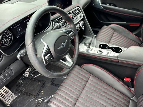 Used 2023 Genesis G70 2.0T w/ Sport Prestige Package image 10