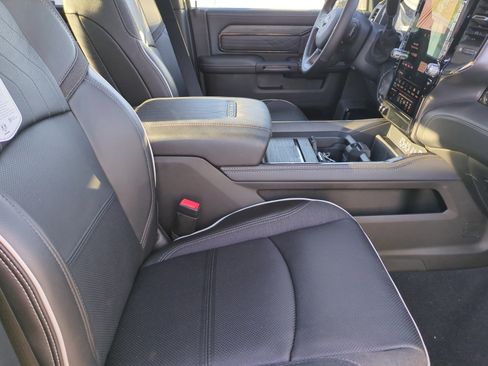 New 2025 RAM 3500 Limited image 19