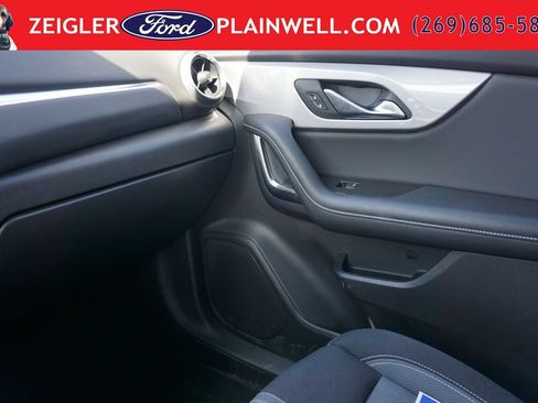 Used 2024 Chevrolet Blazer LT w/ Convenience Package AWD/4WD image 31