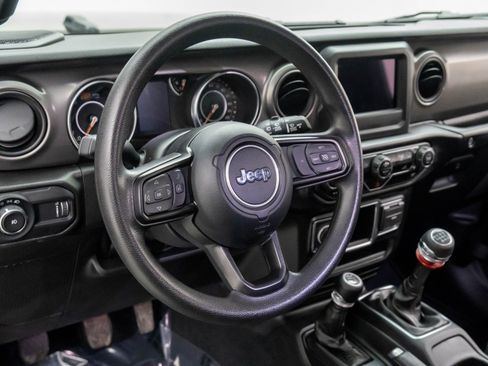 Used 2023 Jeep Wrangler Willys image 11