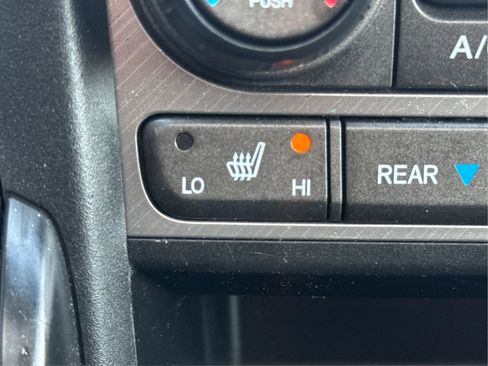 Used 2012 Honda Pilot Touring image 32