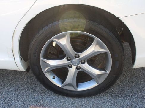 Used 2013 Toyota Venza XLE image 20