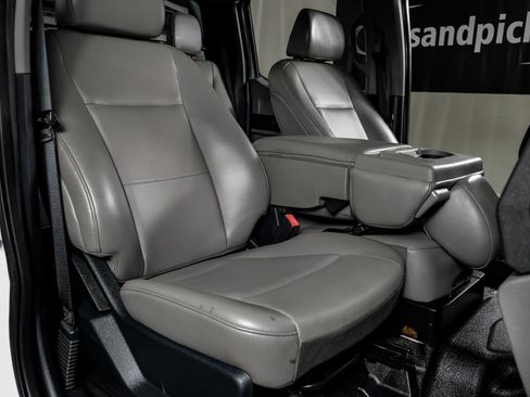 Used 2021 Ford F550 4x4 Crew Cab Super Duty w/ Power Equipment Group image 28
