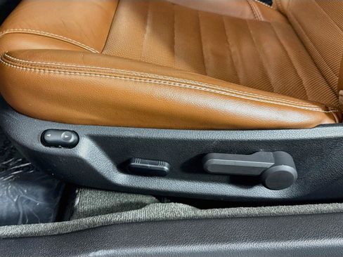 Used 2013 Ford Mustang Premium RWD image 24