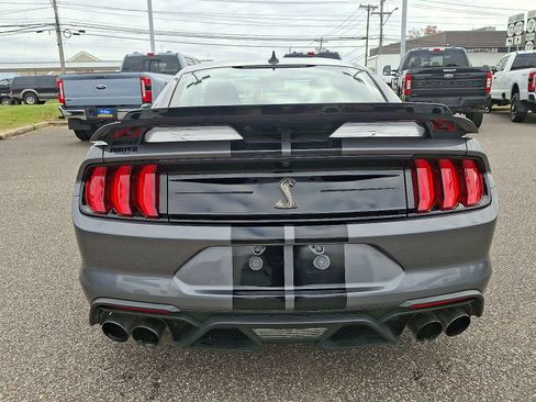 Used 2021 Ford Mustang Shelby GT500 w/ Carbon Fiber Handling Package image 9