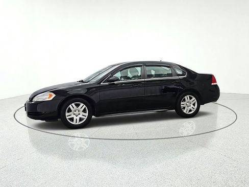 Used 2015 Chevrolet Impala LT w/ LT Sunroof Package FWD image 4