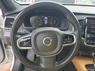 Used 2018 Volvo XC90 T6 Momentum w/ Convenience Package AWD/4WD image 7