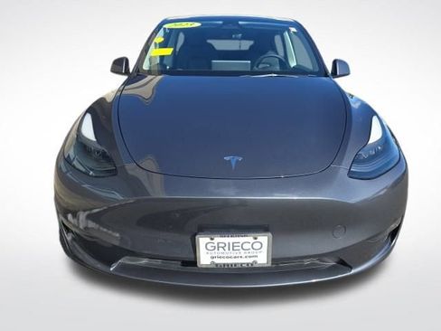 Used 2023 Tesla Model Y Long Range image 2