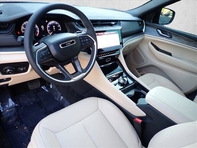 New 2027 Jeep Grand Cherokee Limited AWD/4WD image 11
