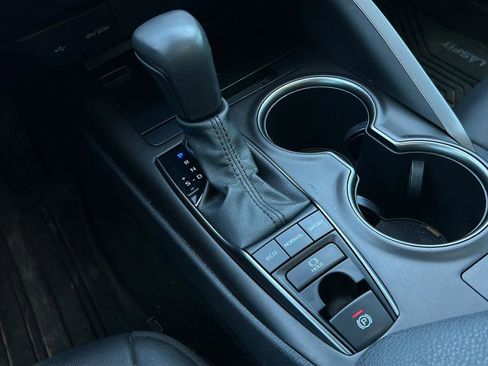 Used 2023 Toyota Camry XSE image 21