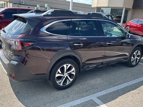 Used 2023 Subaru Outback Touring XT AWD/4WD image 14