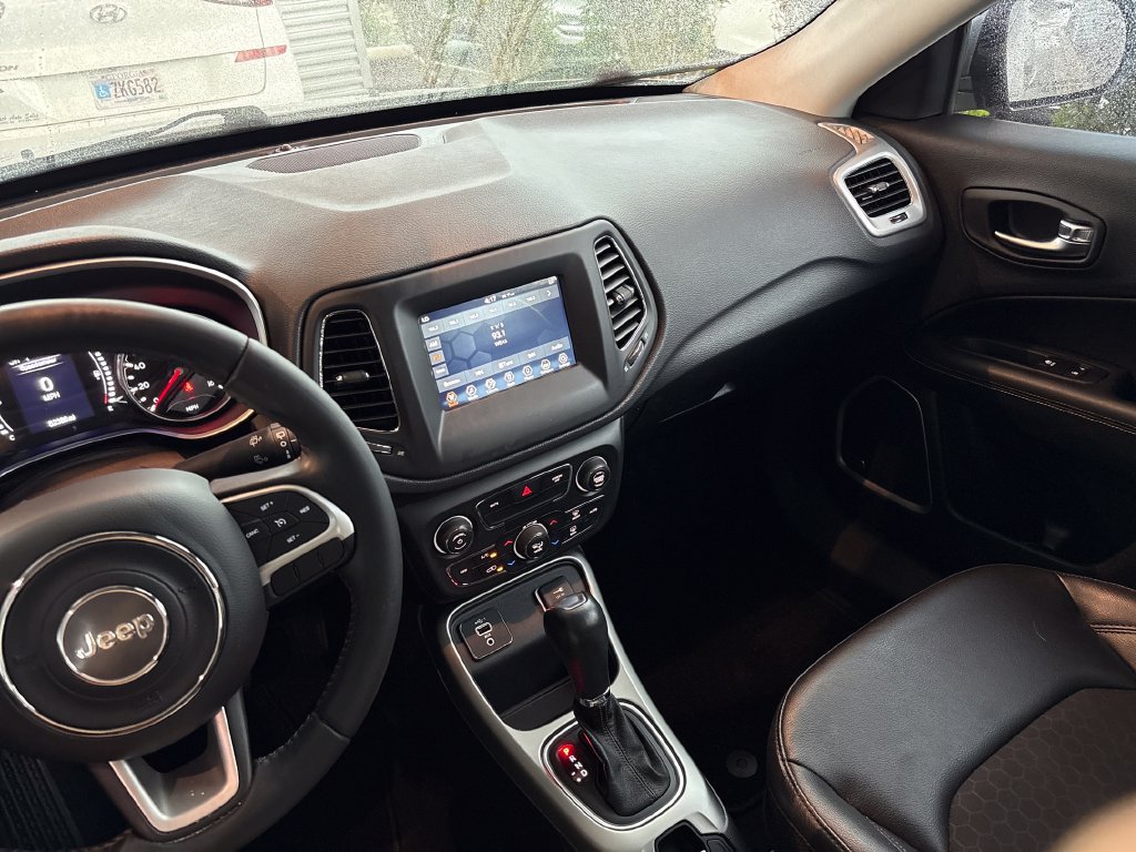 Used 2021 Jeep Compass Latitude w/ Sun and Sound Group FWD image 20