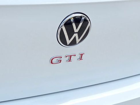 New 2026 Volkswagen GTI SE FWD image 9