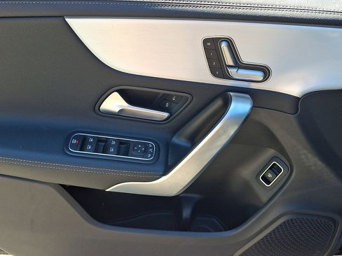 Used 2025 Mercedes-Benz CLA 250 4MATIC image 23