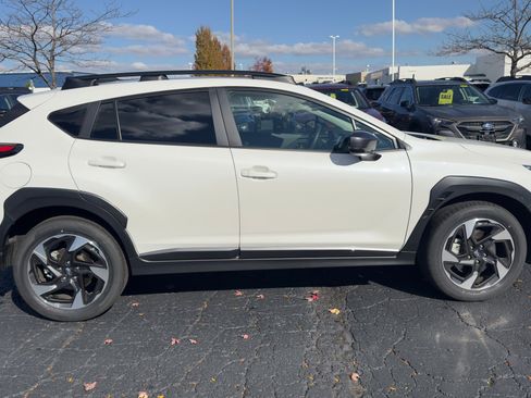 Certified 2025 Subaru Crosstrek 2.5i Limited w/ Crosstrek Mirror Package image 2