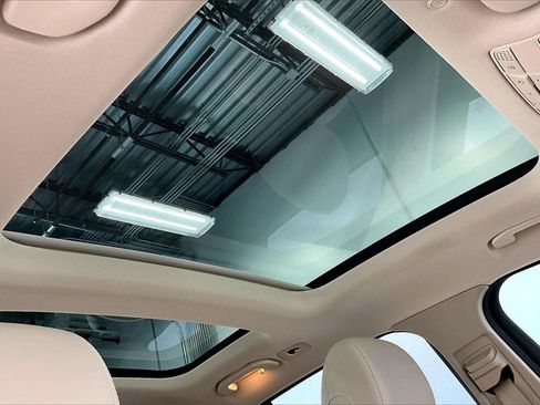 Certified 2022 Mercedes-Benz GLC 300 image 14