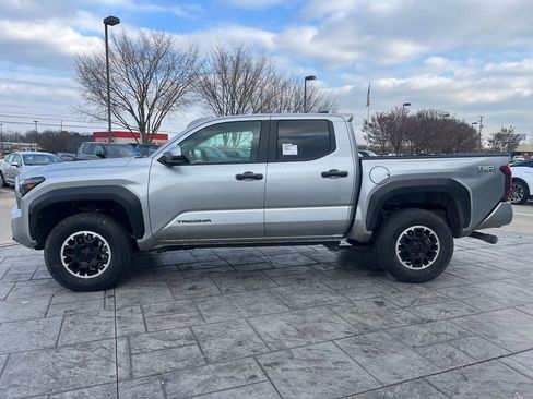 New 2026 Toyota Tacoma TRD Off-Road image 2