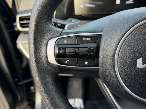 Used 2023 Kia Sportage LX image 22