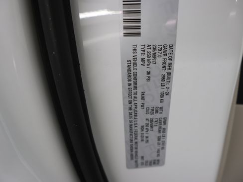 Used 2024 Chrysler Pacifica Touring-L FWD image 66