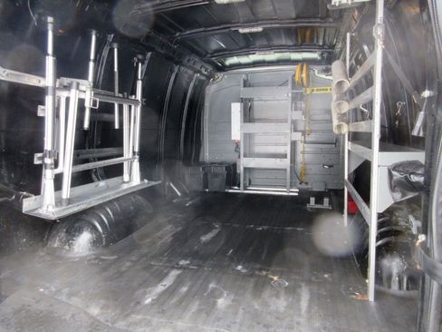 Used 2018 Chevrolet Express 2500 w/ Driver Convenience Package image 13