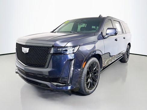 Used 2023 Cadillac Escalade ESV Sport w/ LPO, ONYX Package image 9