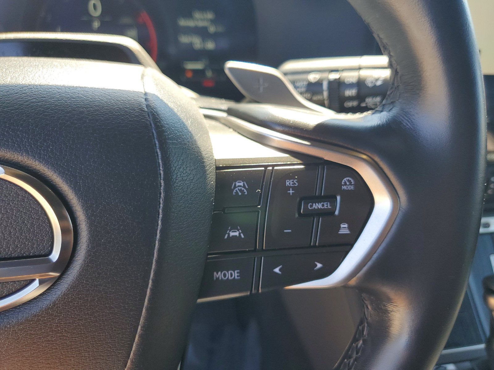Used 2026 Lexus GX 550 w/ Accessory Package (32) AWD/4WD image 25