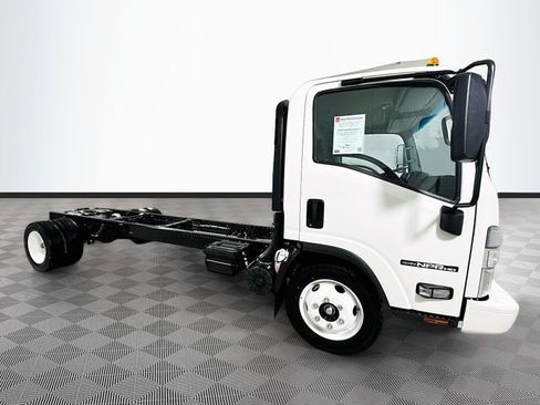 New 2026 Isuzu NPR image 3