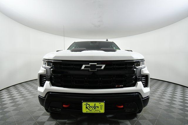 Used 2025 Chevrolet Silverado 1500 LT Trail Boss w/ Convenience Package II AWD/4WD image 7
