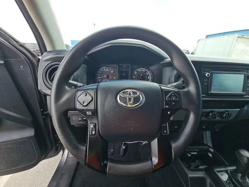 Used 2018 Toyota Tacoma SR w/ SR Convenience Package RWD image 10