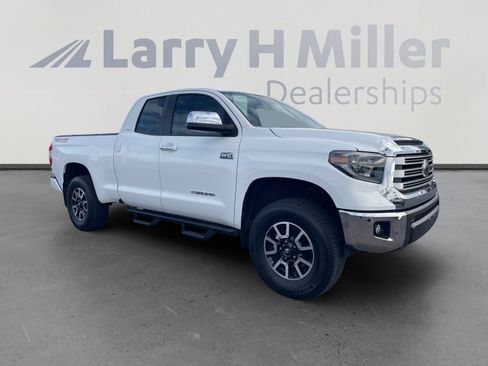 Certified 2020 Toyota Tundra Limited w/ Limited Premium Package AWD/4WD image 7
