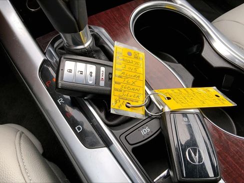 Used 2015 Acura TLX FWD image 15