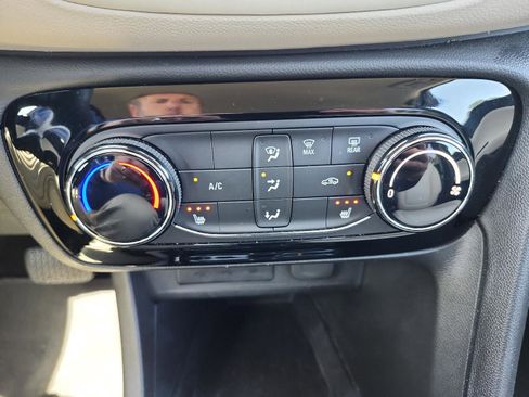 Used 2023 Buick Encore GX Preferred w/ Cold Weather Comfort Package image 15