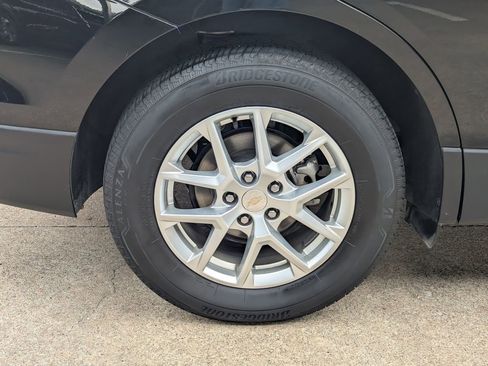 Used 2024 Chevrolet Equinox LT AWD/4WD image 3