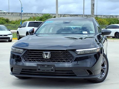 Used 2024 Honda Accord EX image 2
