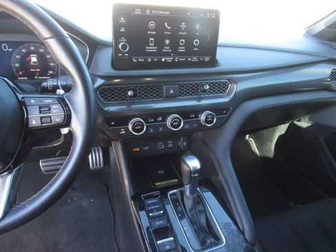 Used 2024 Acura Integra A-Spec image 17