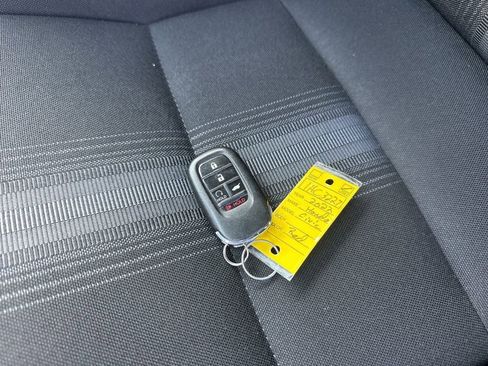 Used 2022 Honda Civic Sport image 31