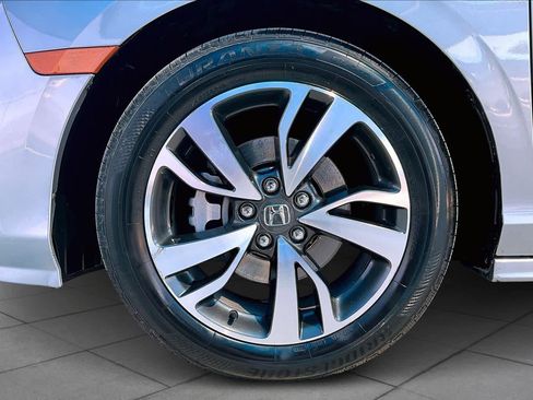 Used 2024 Honda Odyssey Touring image 11