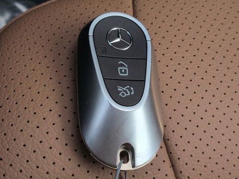 Certified 2024 Mercedes-Benz CLE 300 4MATIC Cabriolet image 28