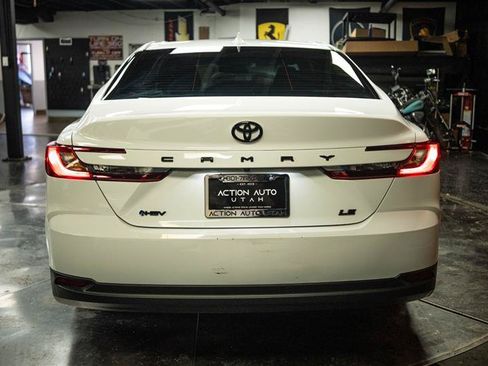 Used 2026 Toyota Camry LE FWD image 6