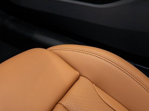 New 2026 BMW 330i xDrive Sedan w/ Premium Package image 22