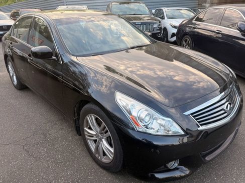 Used 2013 INFINITI G37 Journey w/ Premium Pkg RWD image 3