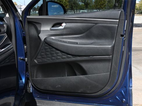 Used 2019 Hyundai Santa Fe SE image 25