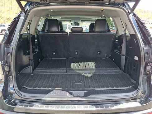 Certified 2017 Toyota Highlander XLE image 29