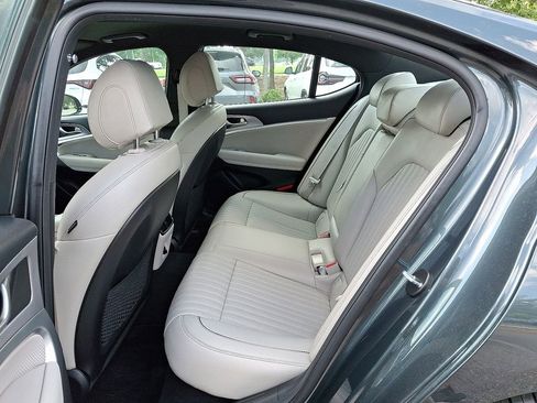 Used 2023 Genesis G70 3.3T image 11