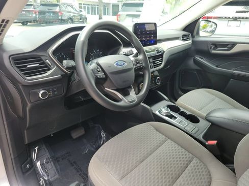 Used 2022 Ford Escape SE FWD image 14